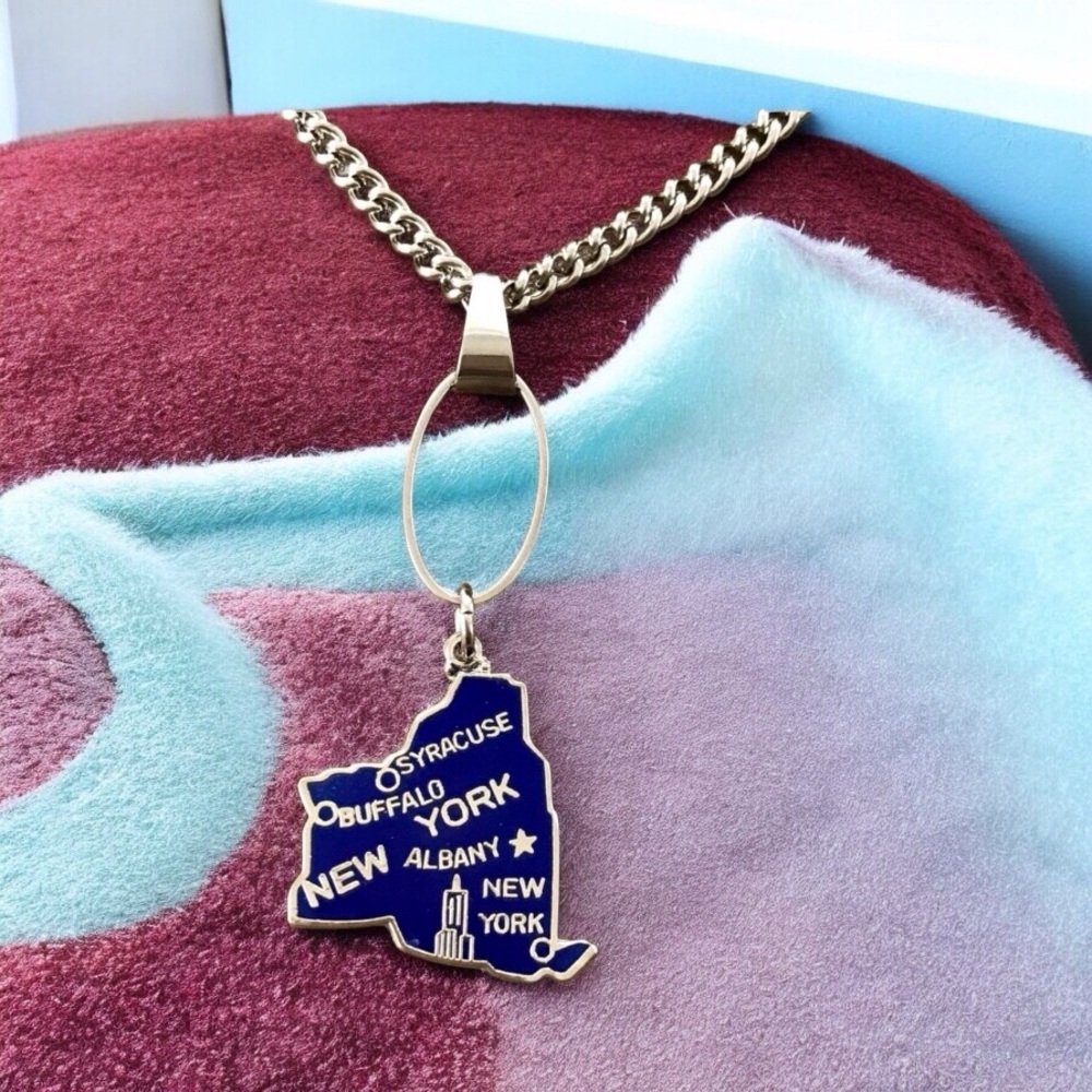 🆕 New York Oval Drop Pendant Necklace Enamel/Stainless Steel